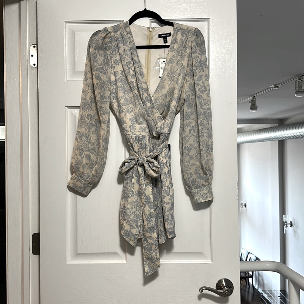 New Express romper, size XS, never worn